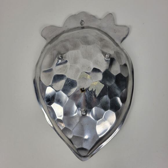 Vintage Strawberry Pewter Plate Mid-Century Modern Kitchen Decor Hammered - Picture 3 of 13